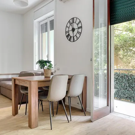 아파트 Joivy Stunning Flat Near Pinacoteca Di Brera 밀라노